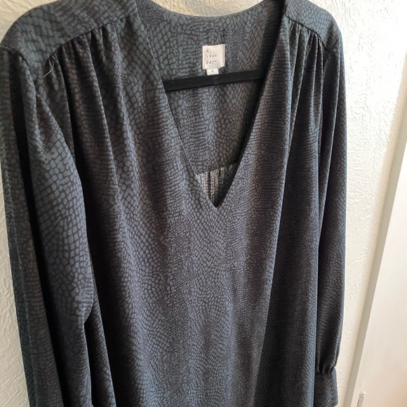 A New Day Green Snakeskin Dress - Picture 3 of 4